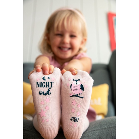 Sticky Feet - Picture 7 of 7